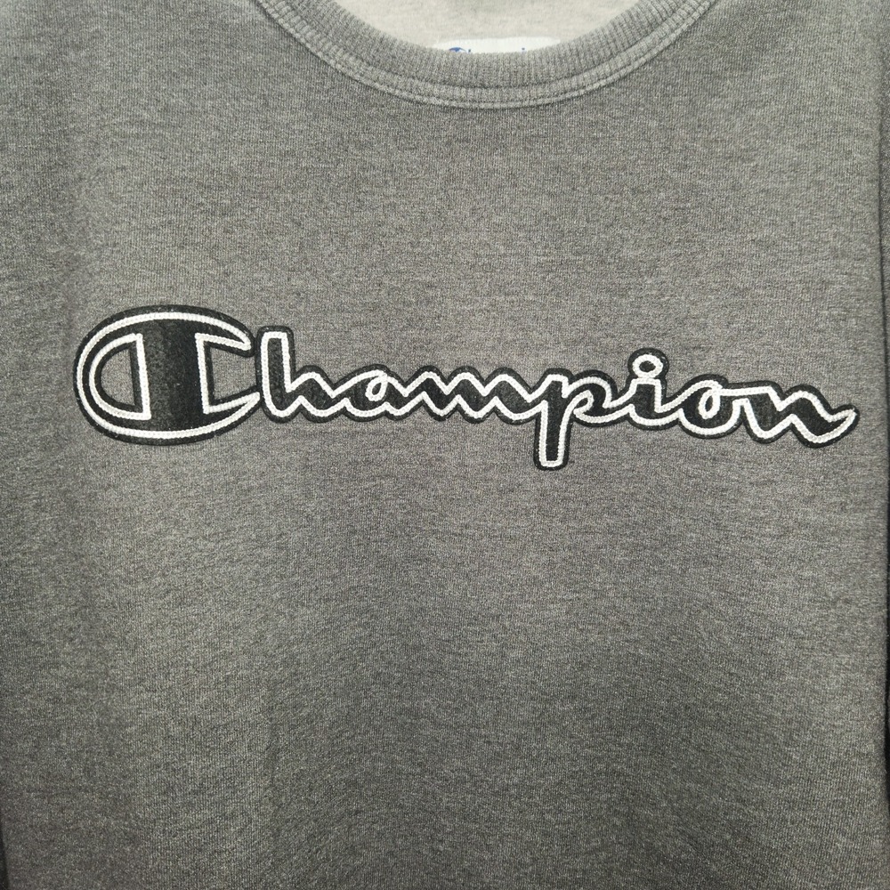 CHAMPION Sweatshirt Womens Medium M Long Sleeve Crew Neck Embroidered Logo Gray